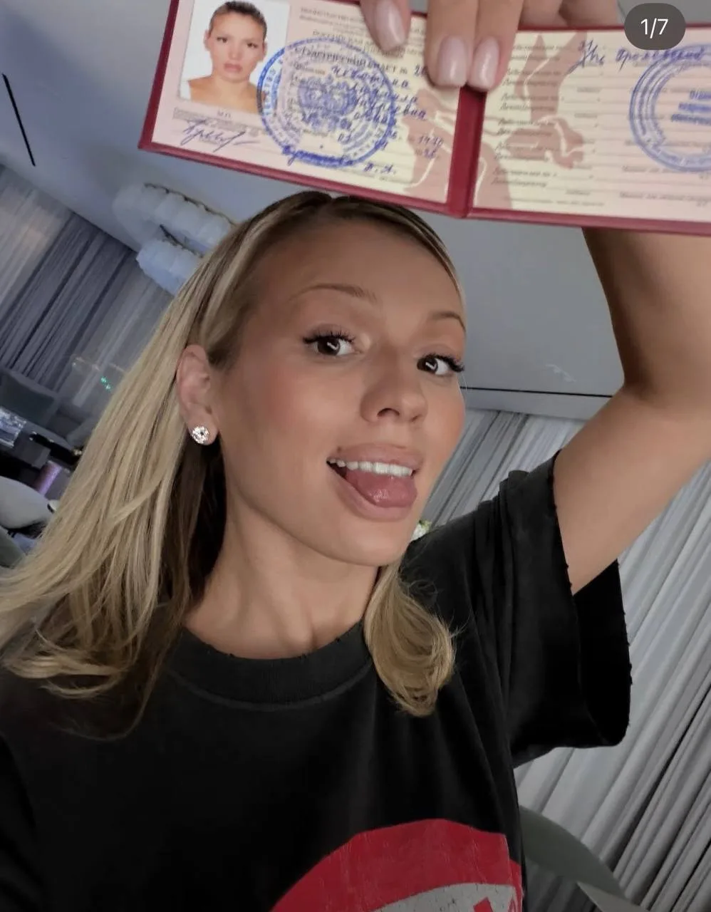 Люся Чеботина снова стала студенткой 👩🏼‍🎓
