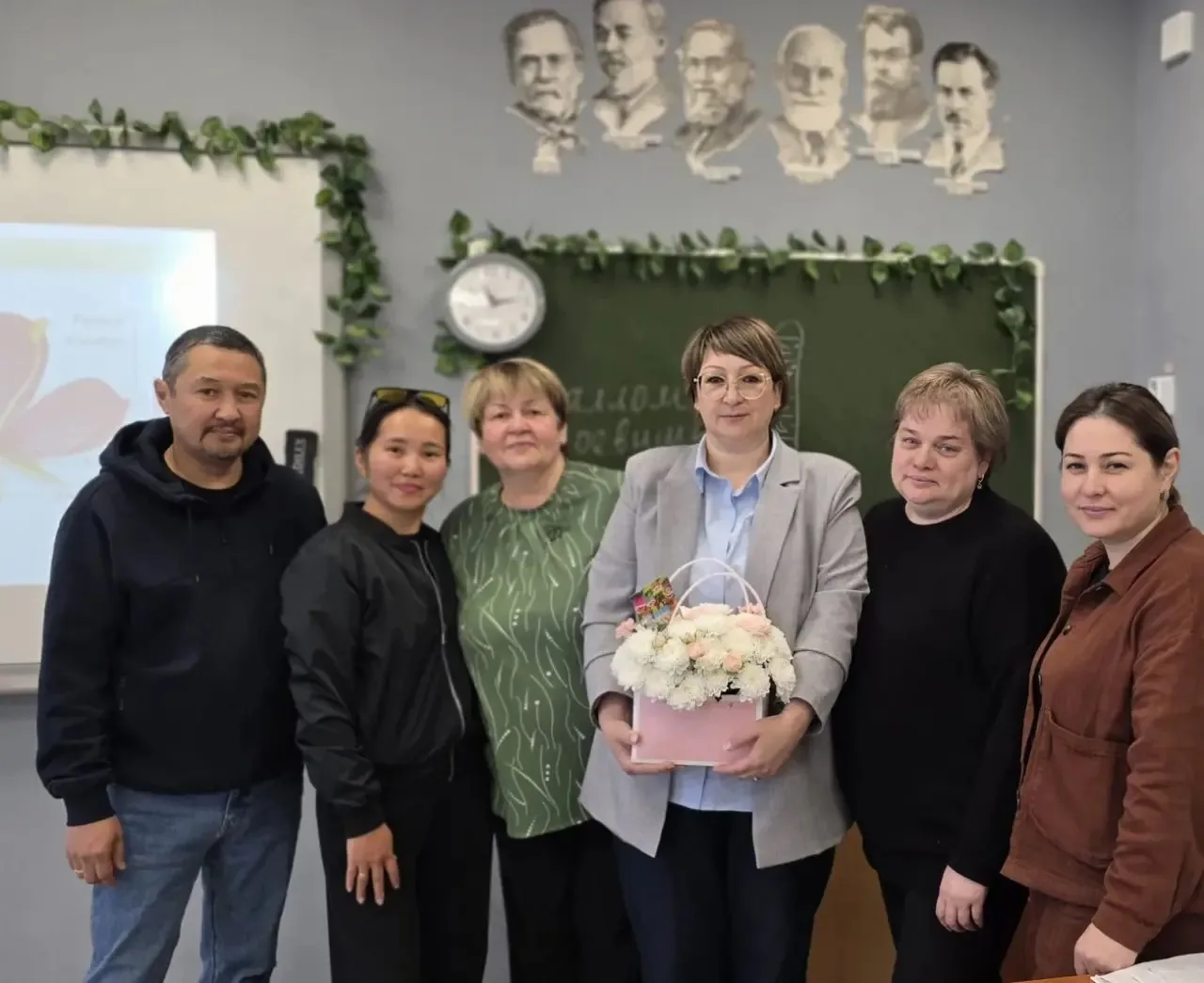 Уважаемая Светлана Алексеевна! 🎉

От всего сердца поздравляем Вас с юбилеем! 🎂🎁

Вы — настоящий п