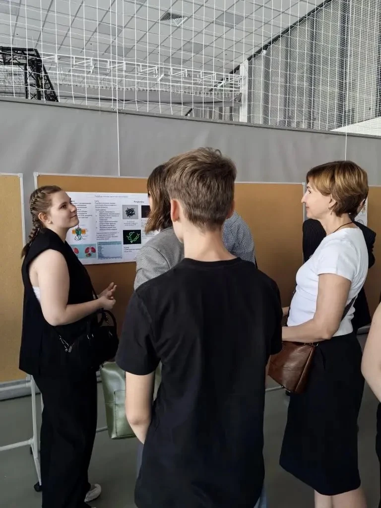 В этом году ученица 7" П" класса Олеся Тушнекова стала участницей образовательного проекта «Инженеры