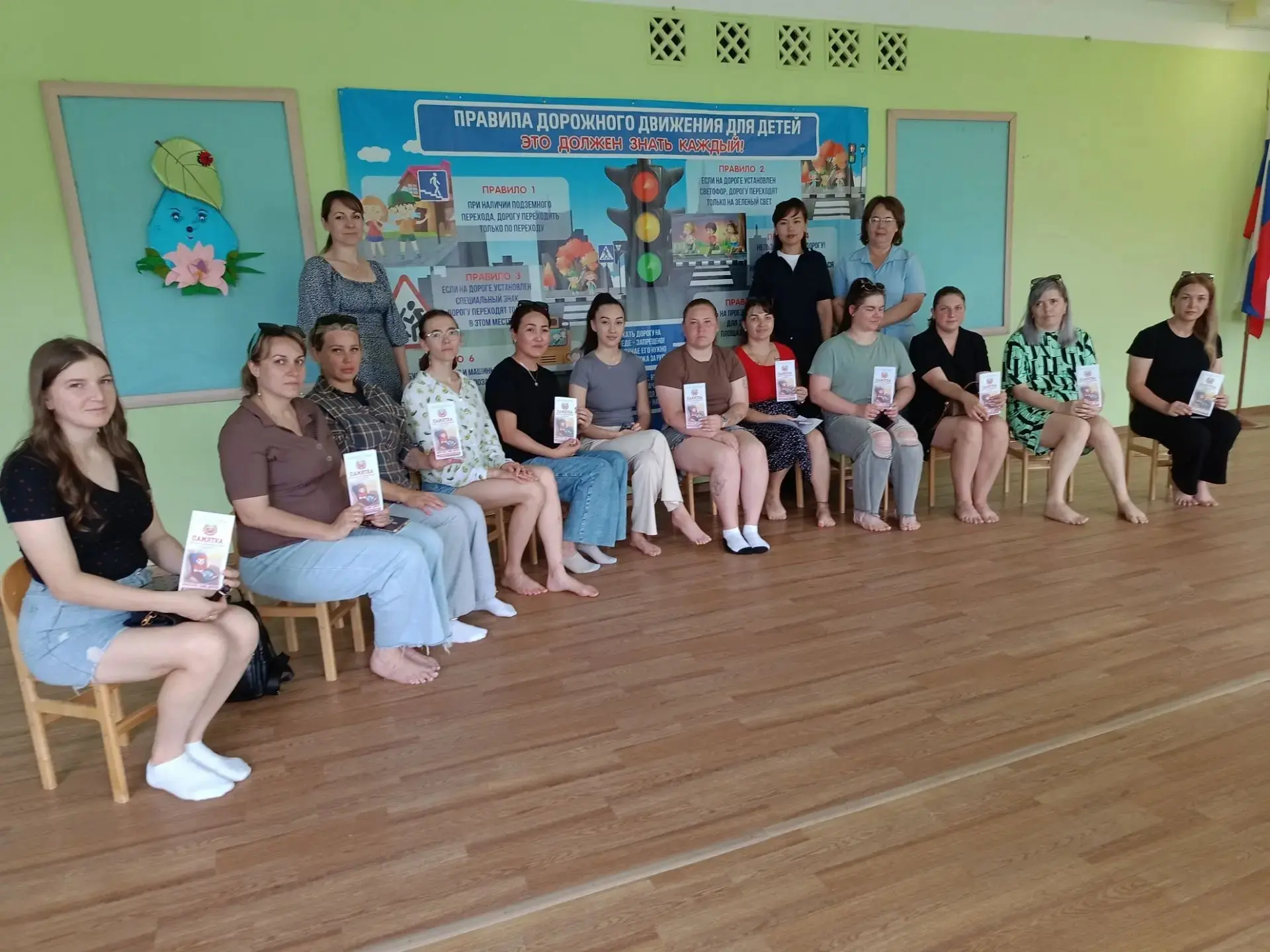 В детском саду "Капелька" состоялась встреча родителей малышей, которых очень волновал вопрос : "Чем