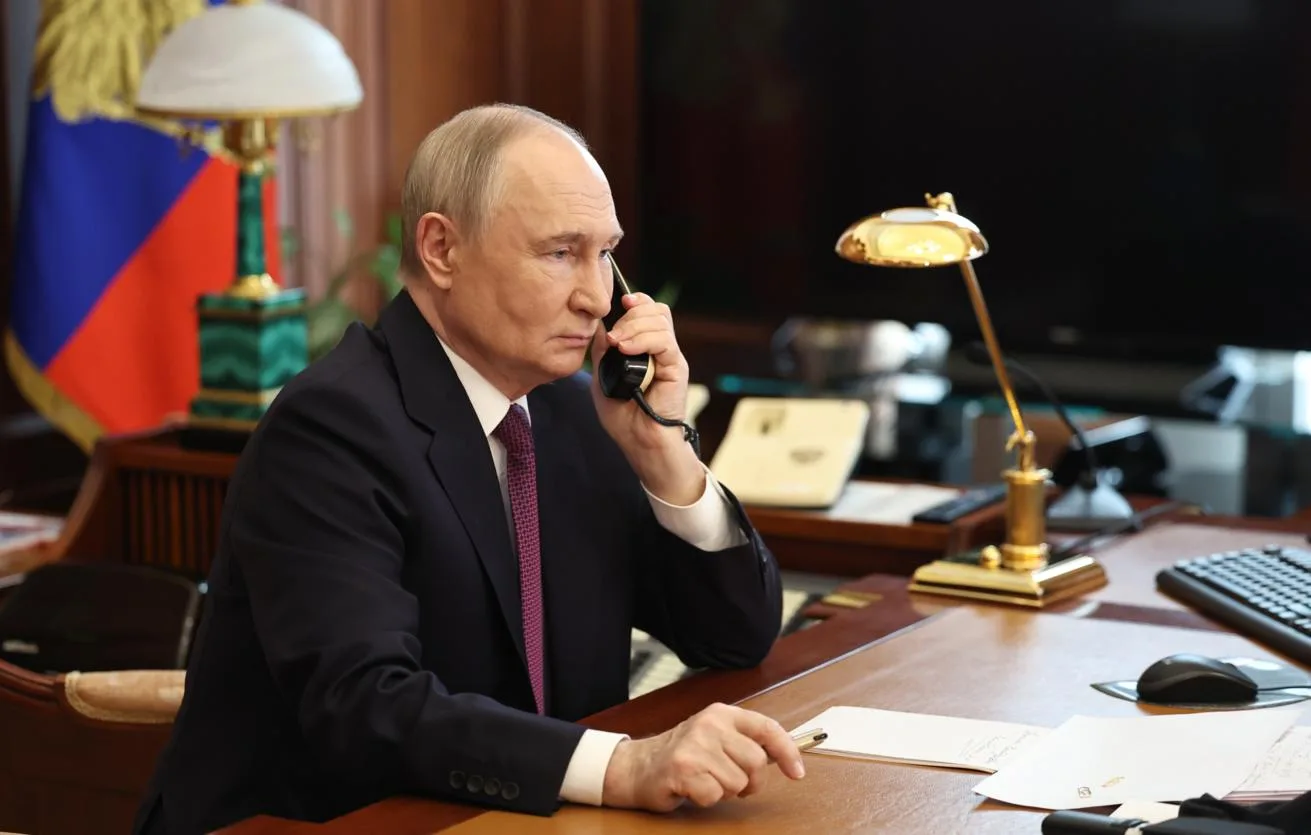 Путин и Трамп провели телефонные переговоры.  Разговор состоялся по инициативе Вашингтона и продлилс