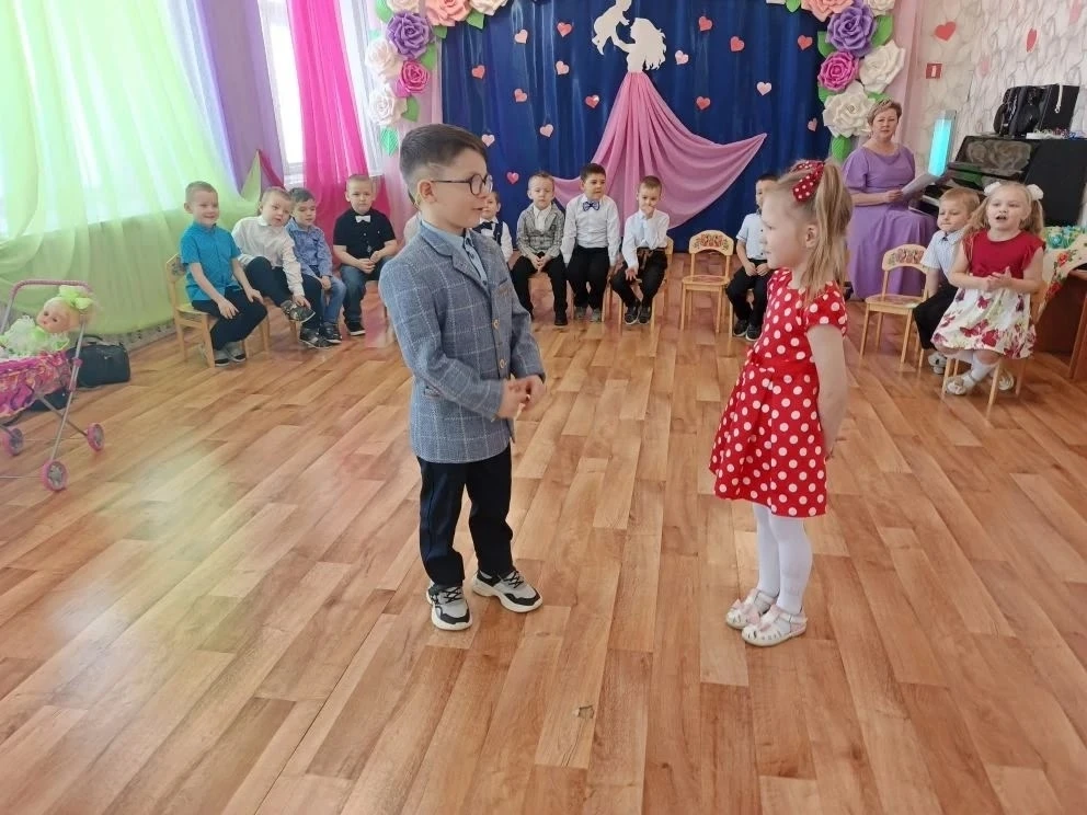 Пришла весна, а вместе с ней пришёл самый светлый, чудесный праздник - Международный же...