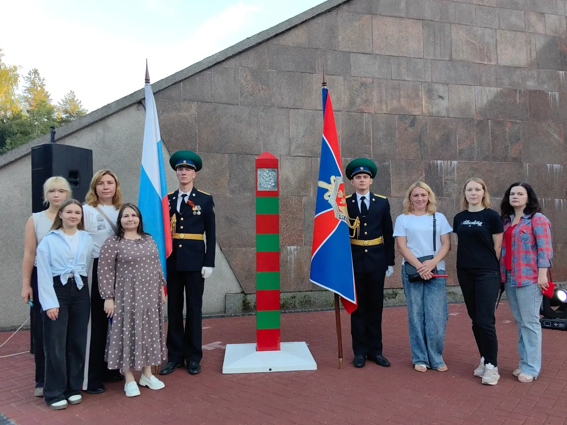 🕯В День памяти и скорби, 22 июня, и.о. руководителя Управления Росреестра по Смоленской области Све