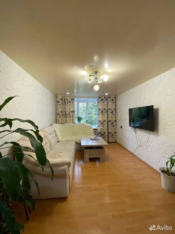 Сдам без посредников: 2-комнатная квартира, 45м²