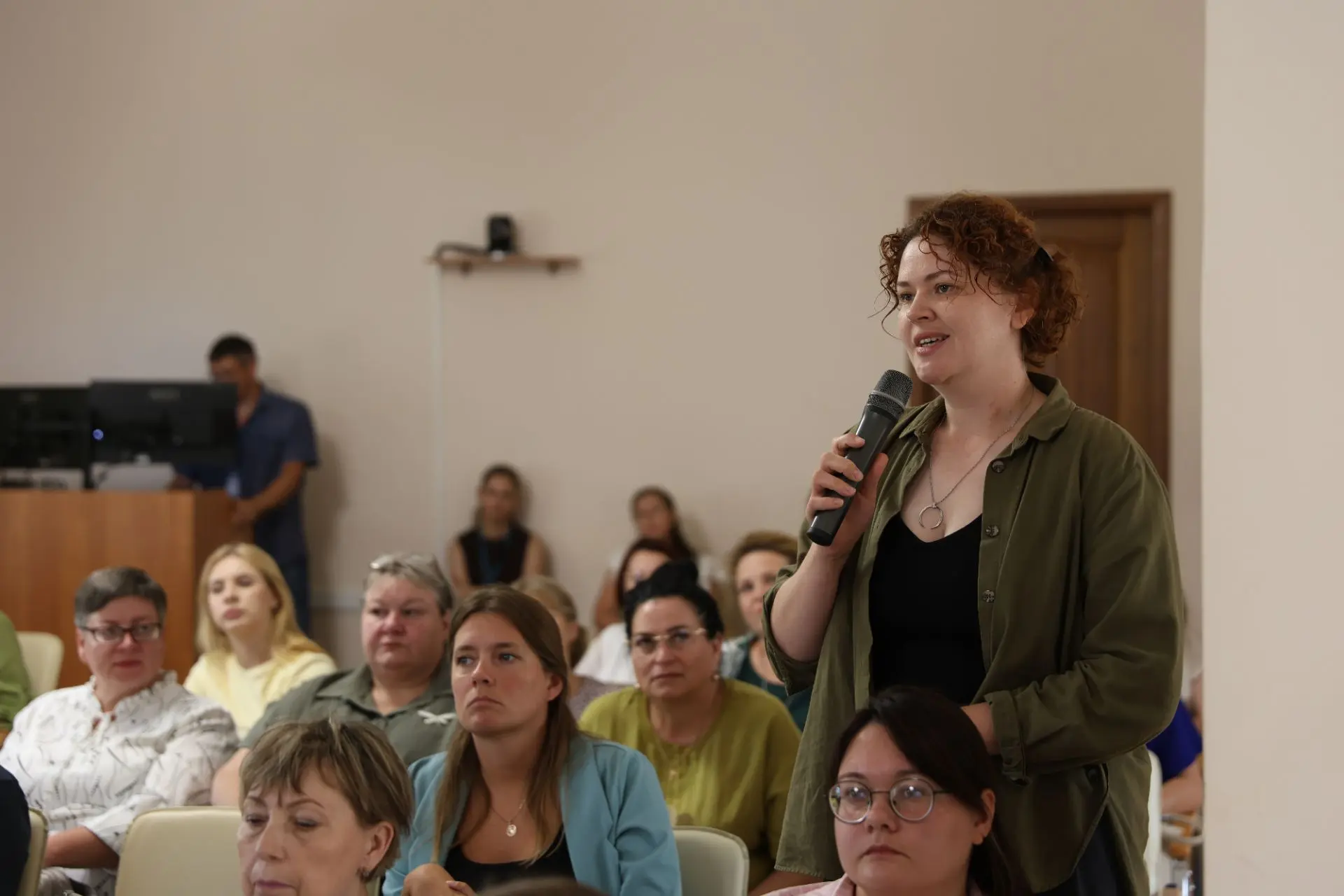 Прошла неделя после II Слета сельских библиотекарей Кузбасса, а обсуждения в нашей библ...