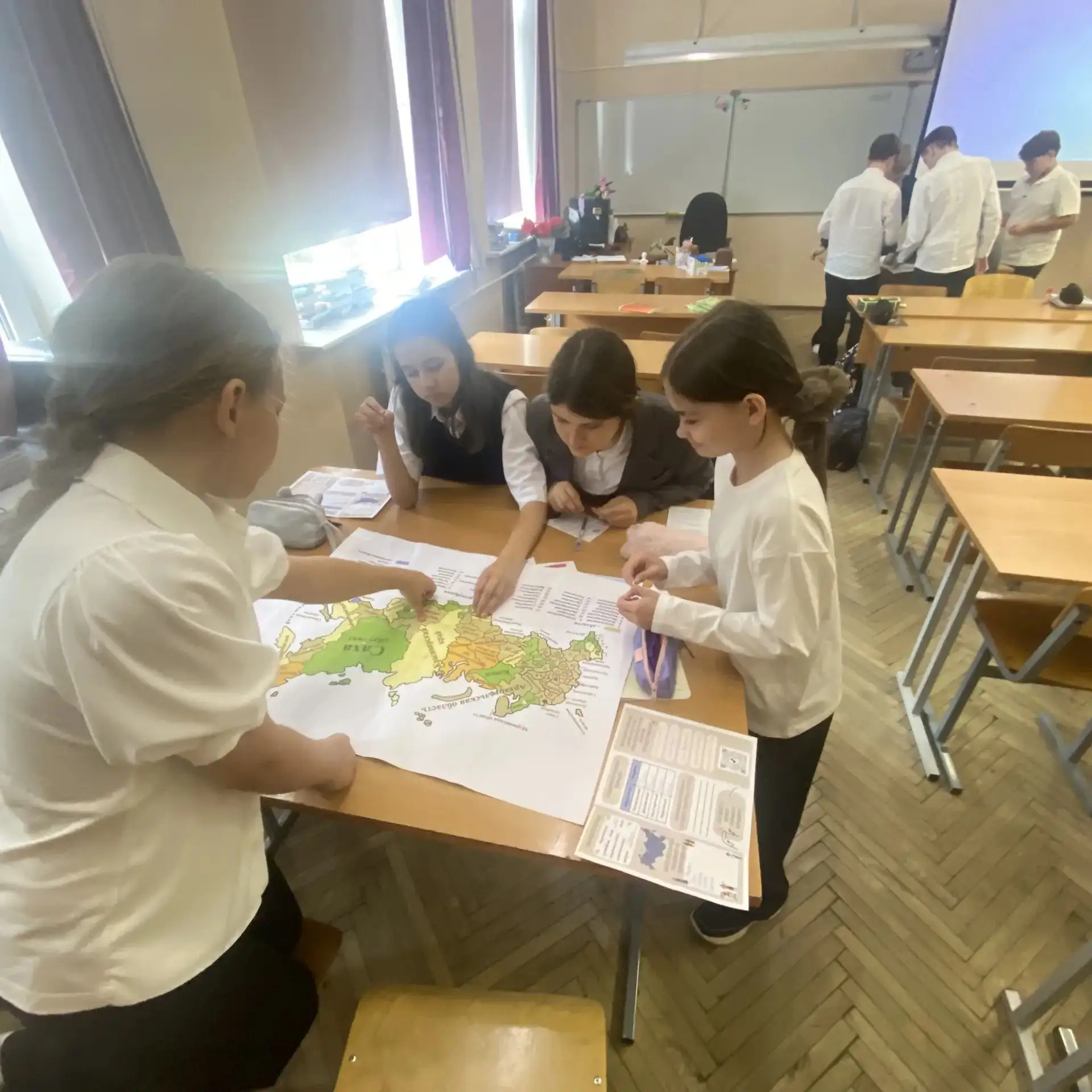 ««Урок‑приключение: 6 «А» и 6 «Г» в поисках функций русского языка»