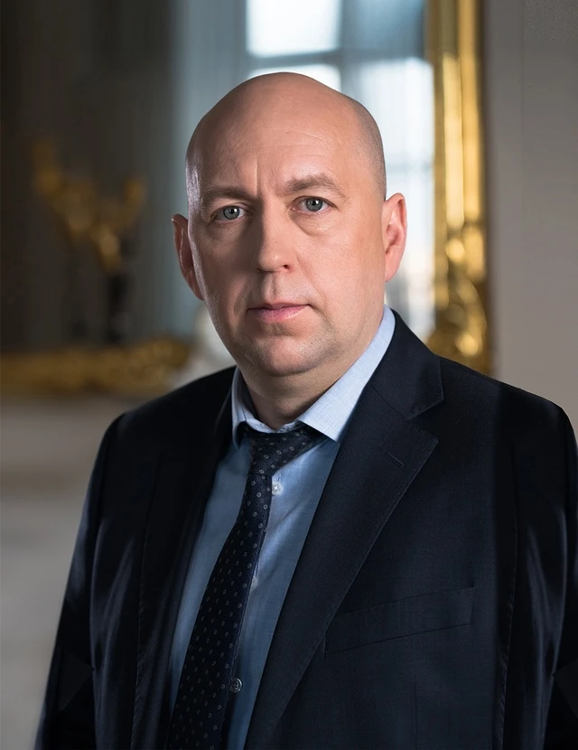 🎂 Поздравляем с Днём Рождения проректора по административно-хозяйственной работе Дмитрия Георгиевича
