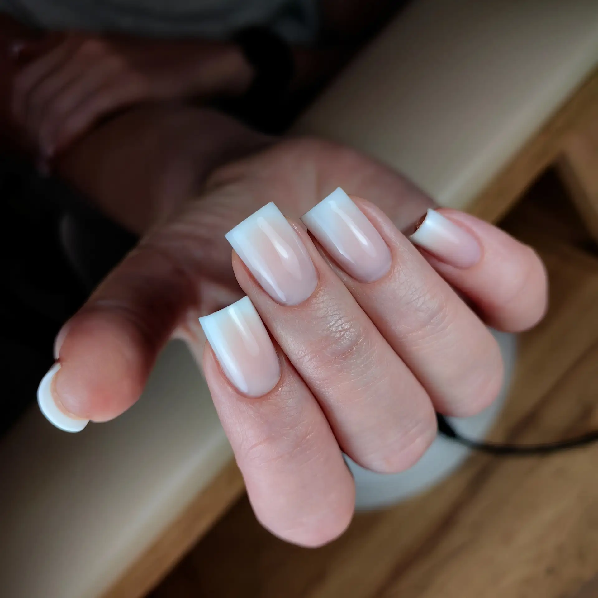 Идеальное сочетание Diamond White + Diamond 16. Ярко белый торец и спокойный нюд смотрятся дорого и 