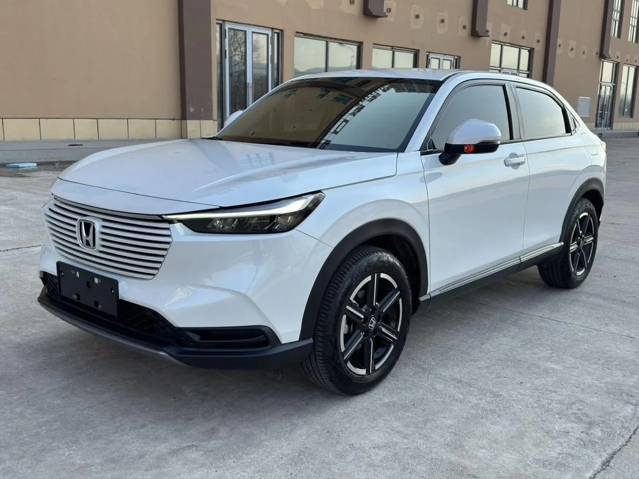 Выгодное предложение! Можно купить прямо сейчас!

Honda Vezel❗️

-Год выпуска - 2023/04
-Бензин 1.5 