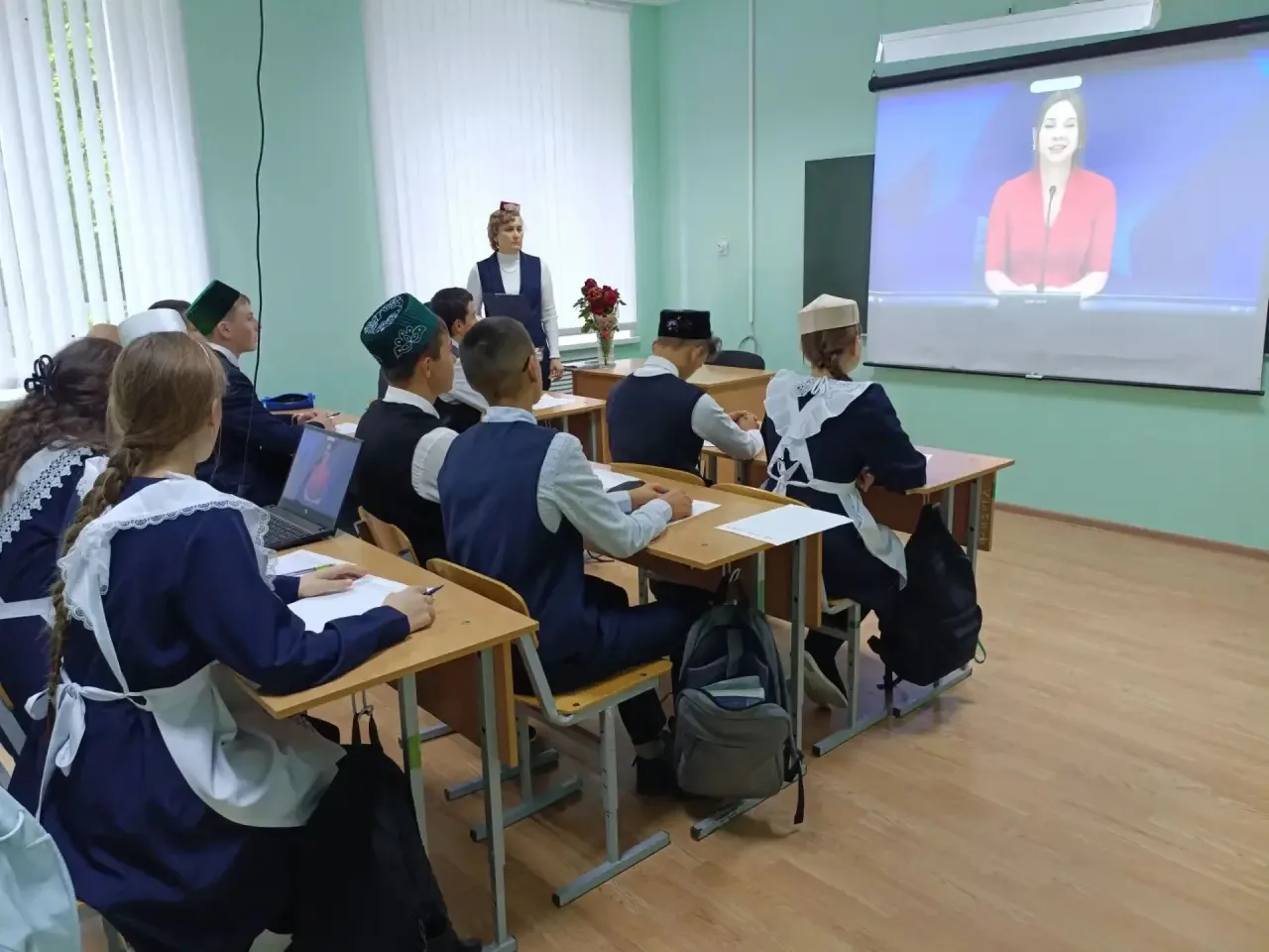 Илкүләм диктант."Россия -халыклар йорты".