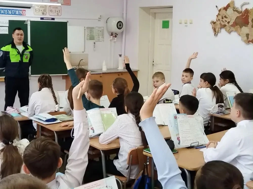 В нашей школе прошли профилактические беседы по безопасности дорожного движения для учащихся 2–4 и 1