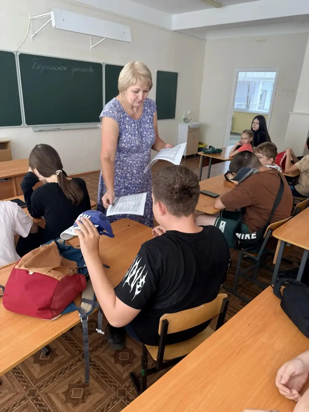 ‼️ Безопасное лето: школа не уходит на каникулы. 

Лето — время отдыха, но не время забывать о безоп