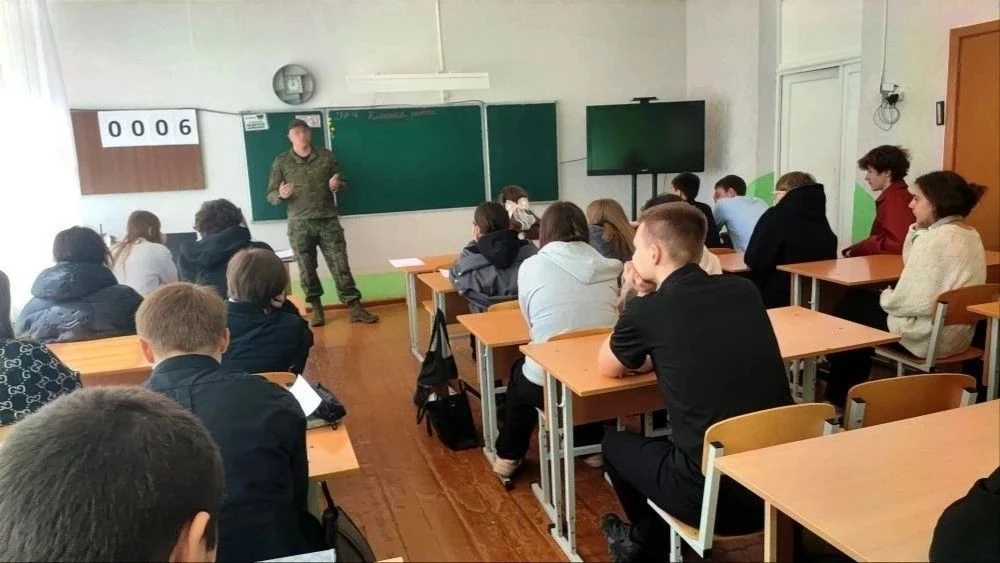 🌟 Урок мужества в нашей школе! 🌟В рамках проекта «Классные встречи» от «Движения Перв...