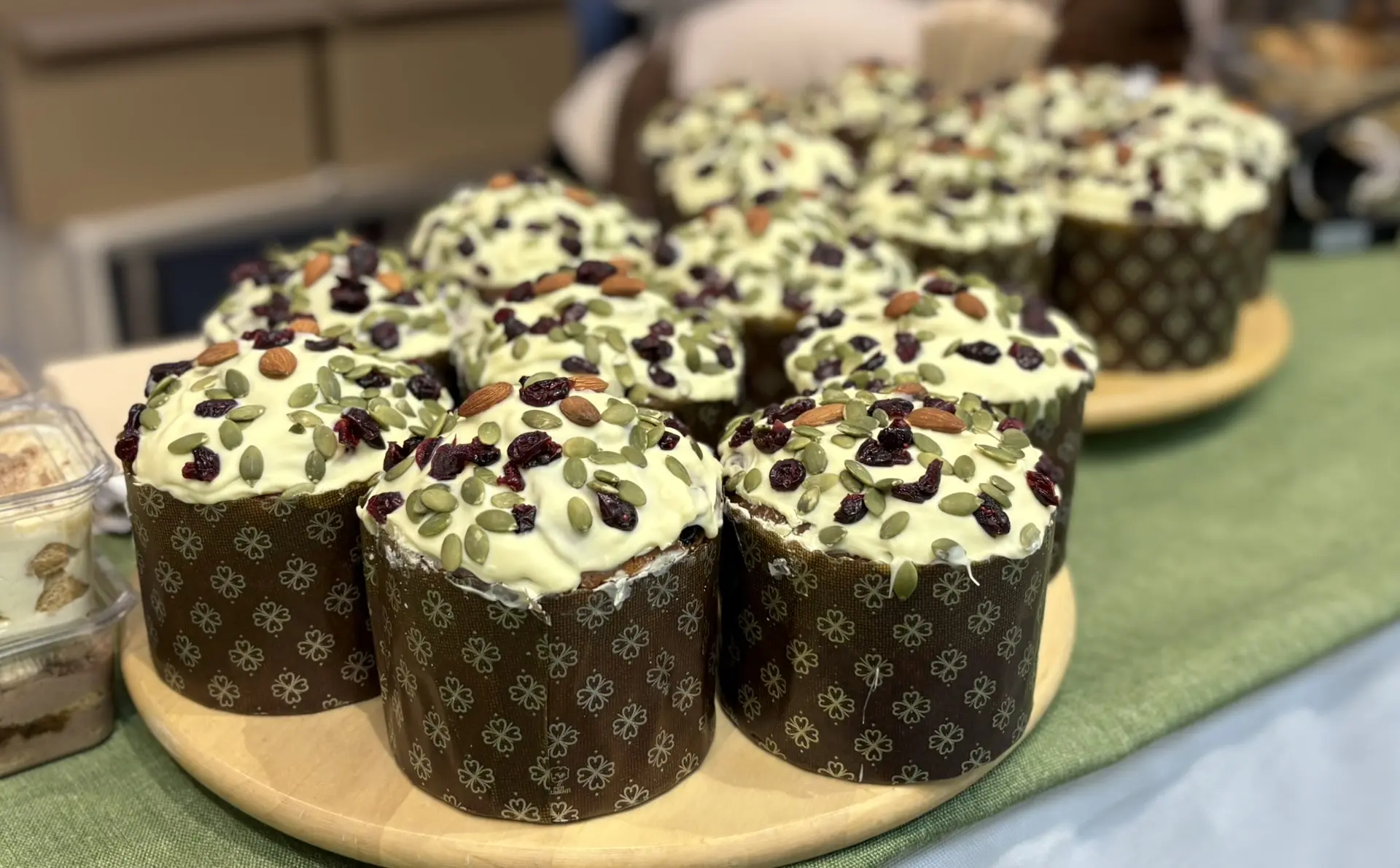 🥮Какое разнообразие куличей на нашей ярмарке!