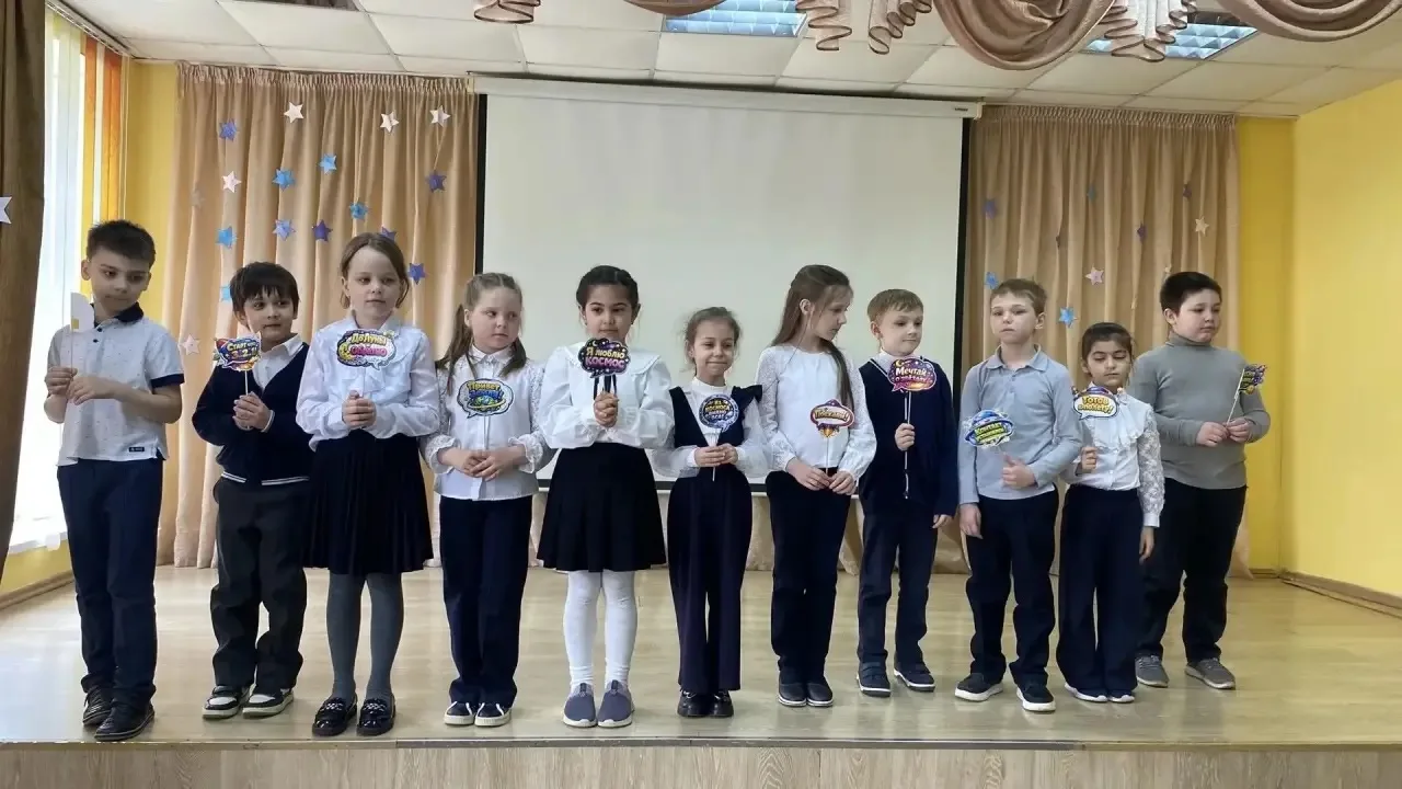 🚀 КОСМИЧЕСКИЙ ХОР  ✨ В апреле в нашей школе прошёл яркий и вдохновляющий конкурс «Космический хор». 