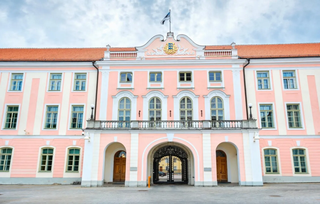🇪🇪2 сентября пройдут выборы Президента Эстонской Республики. Его выберут члены Рийгик...