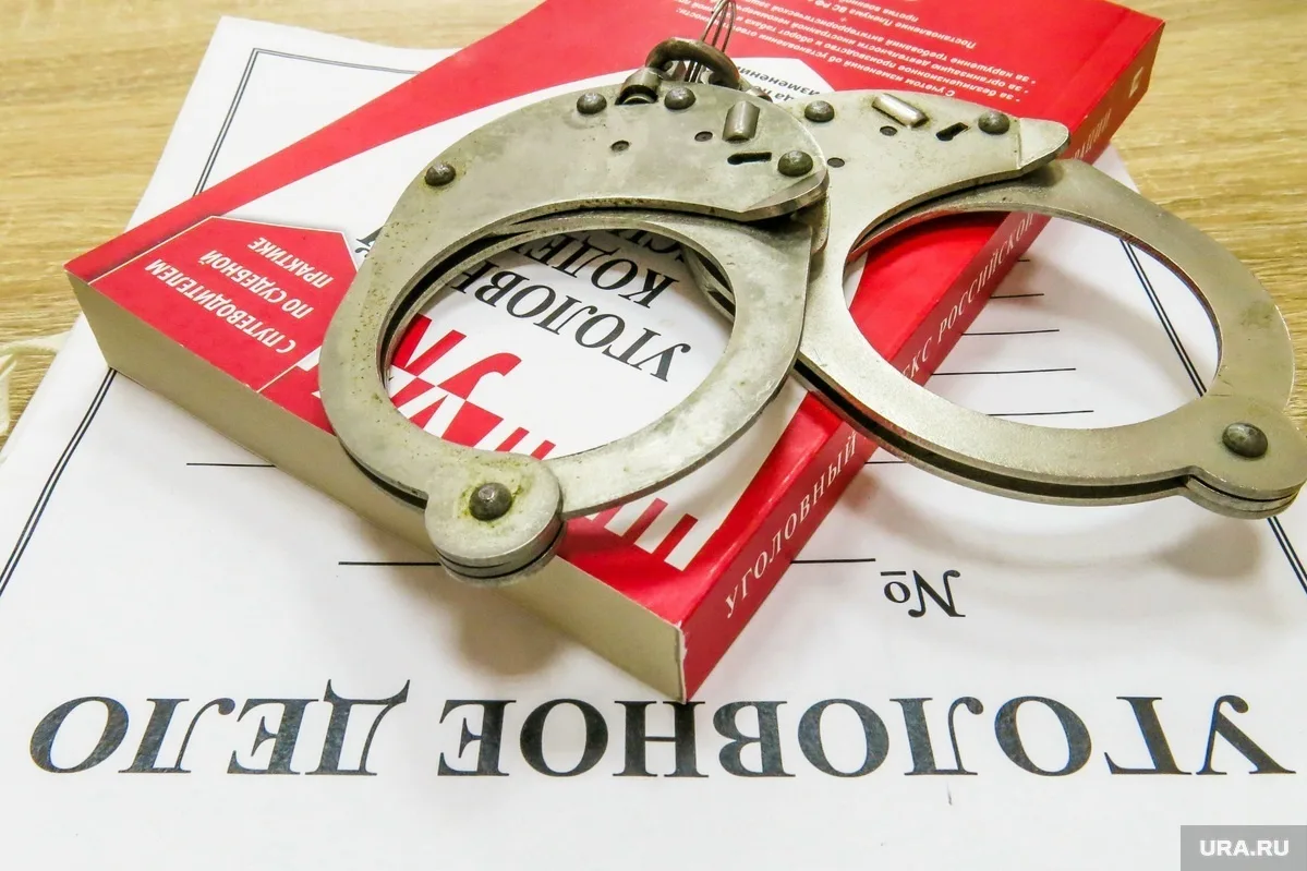 В течение нескольких лет подросток из Тарко-Сале размещал в интернете нацистскую символ...