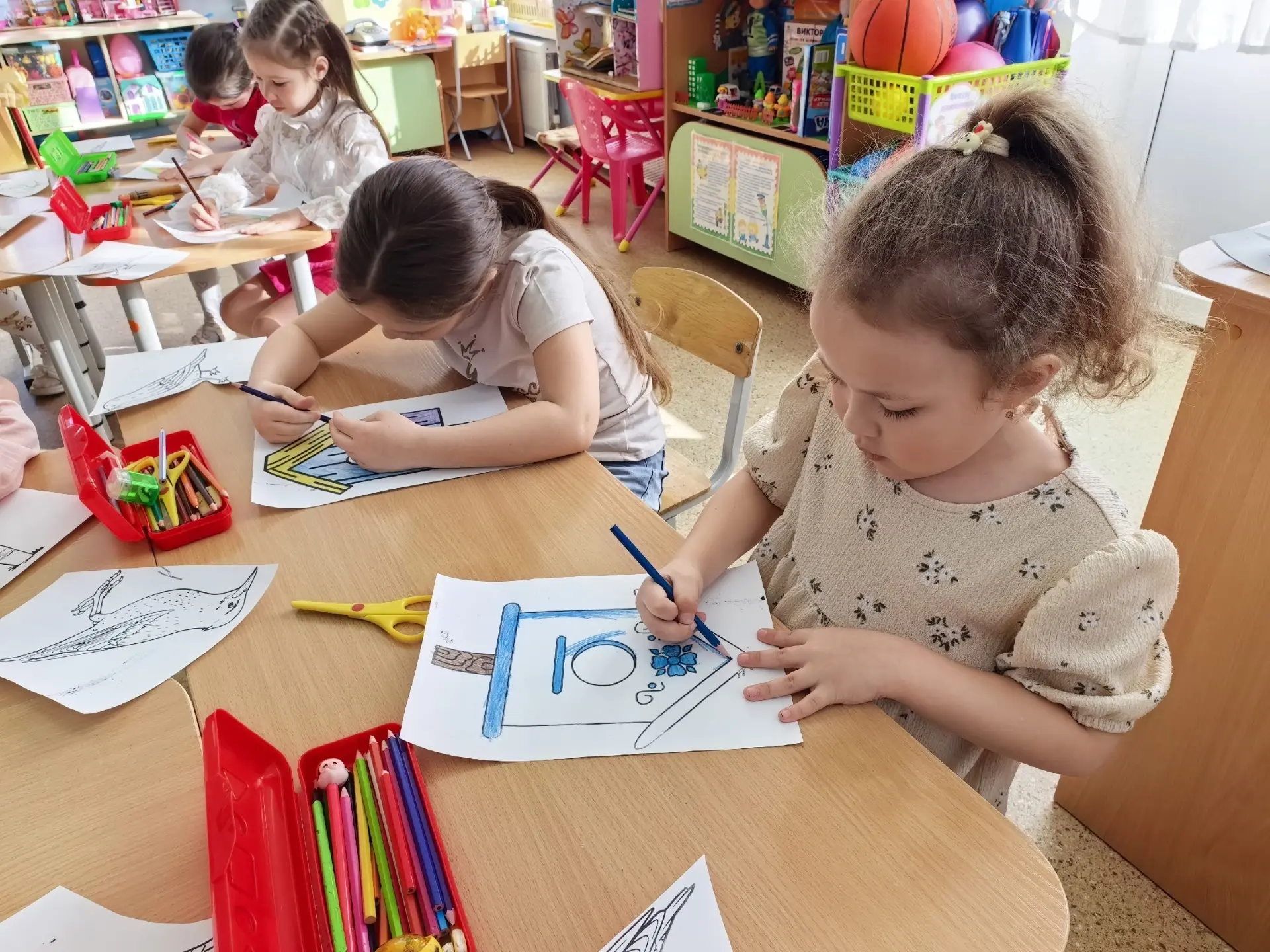 Тематическое занятие, посвященное Международному дню птиц, прошло в группе №8🌎🕊️
