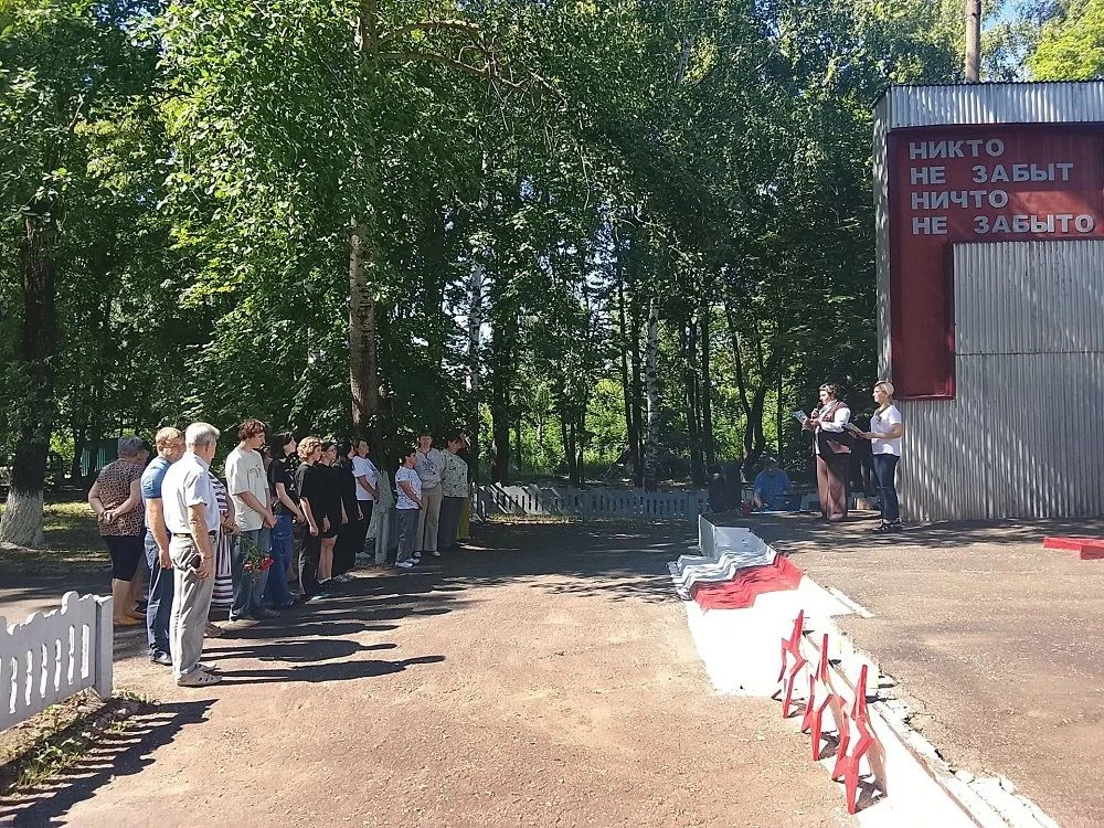 Сегодня, 22 июня 2026 года, в День памяти и скорби, учащиеся и педагоги МКОУ Шубинская ...