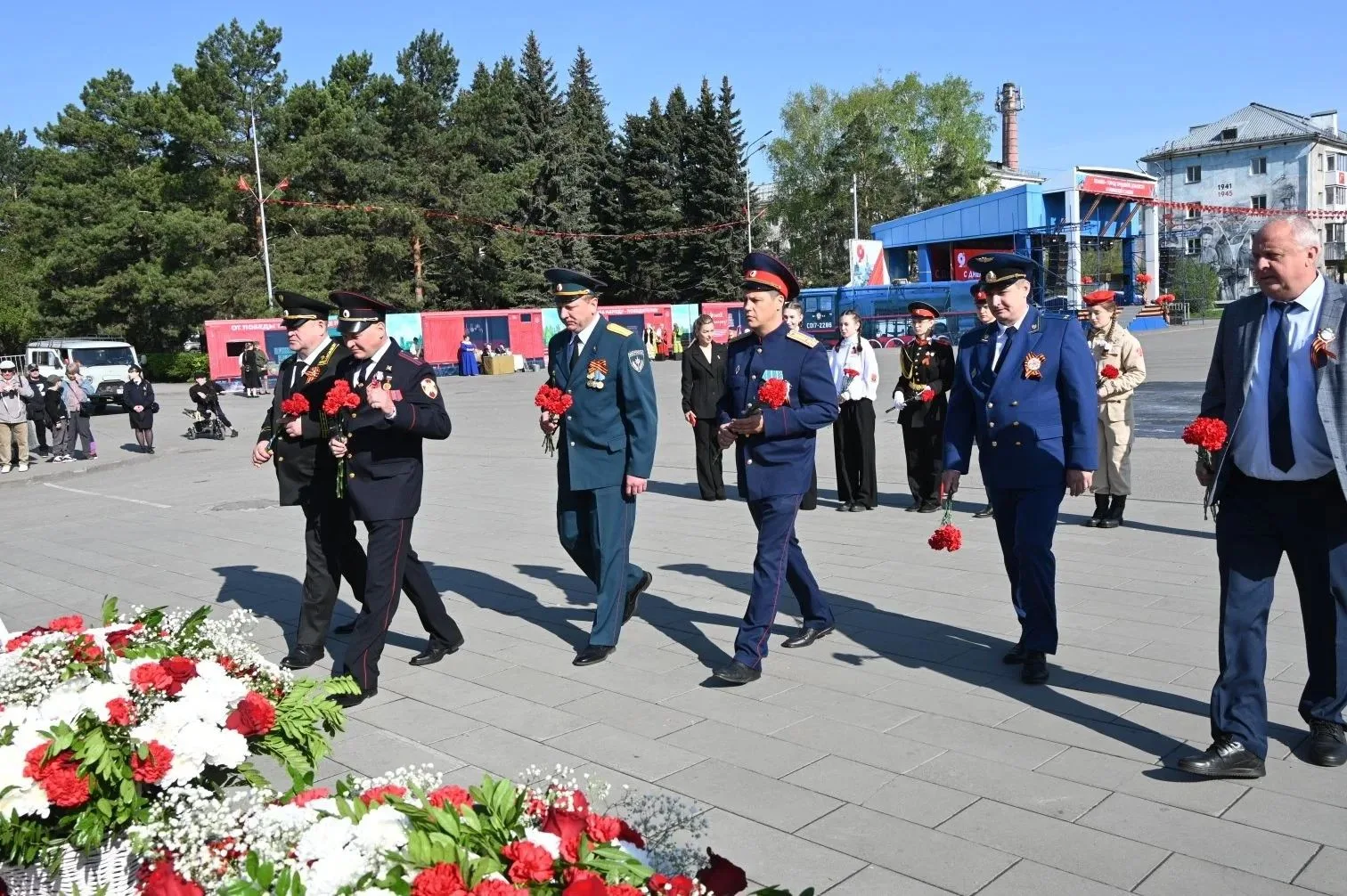 В Белове состоялось торжественное собрание, посвященное 81-й годовщине Великой Победы.  Жителей горо