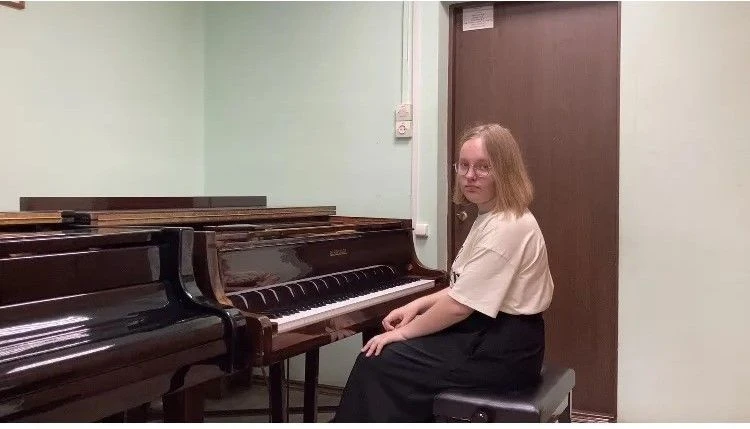 Поздравляем Васину Александру,преподаватель Тяпкина Елена Николаевна,принявшую участие ...