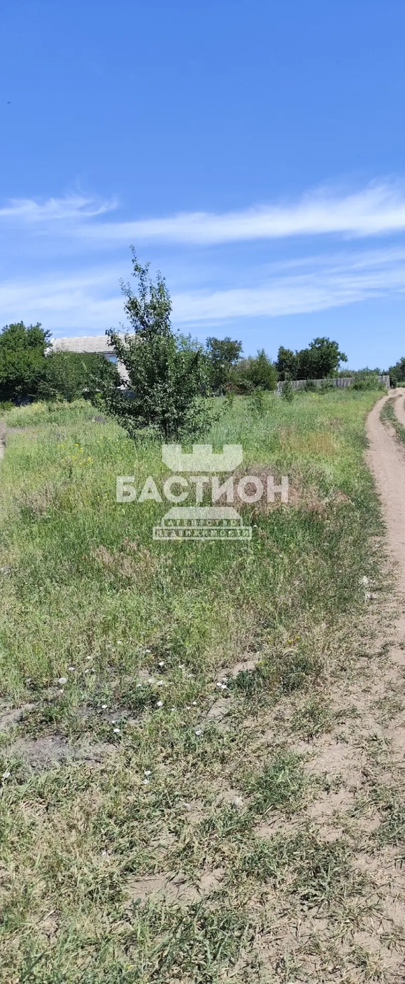 +7 959 59 81000
ID: 2209781
Цена: 1 800 000
Продам приватизированный участок 9 соток. Треугольной фо
