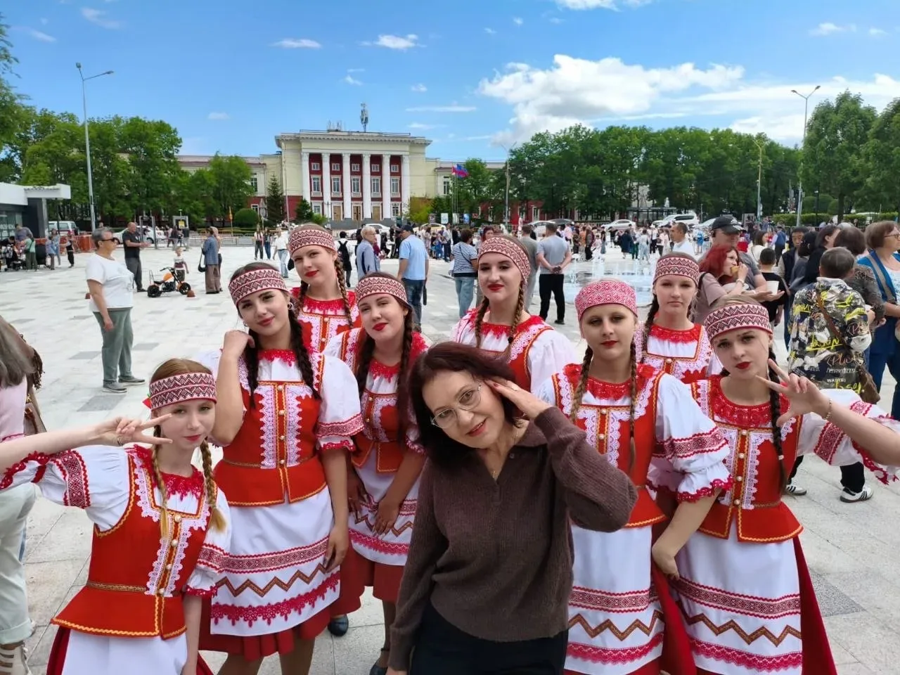 6 июня в городе Артём прошёл Краевой Сабантуй. Наш образцовый ансамбль танца «Огоньки» — уже в десят