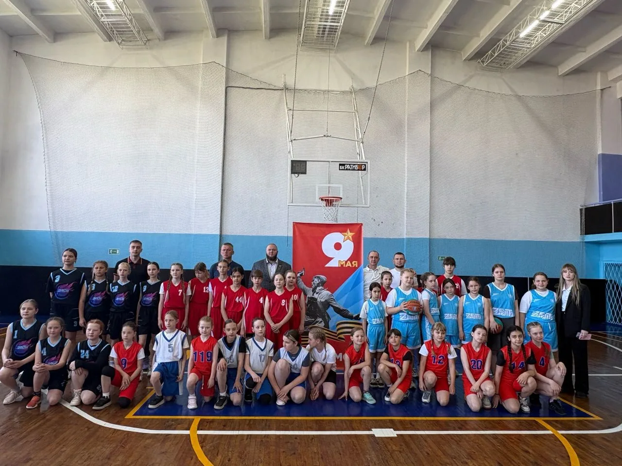 🏀16 мая в городе Киселёвске прошёл праздничный турнир, посвящённый Дню Победы. В сорев...