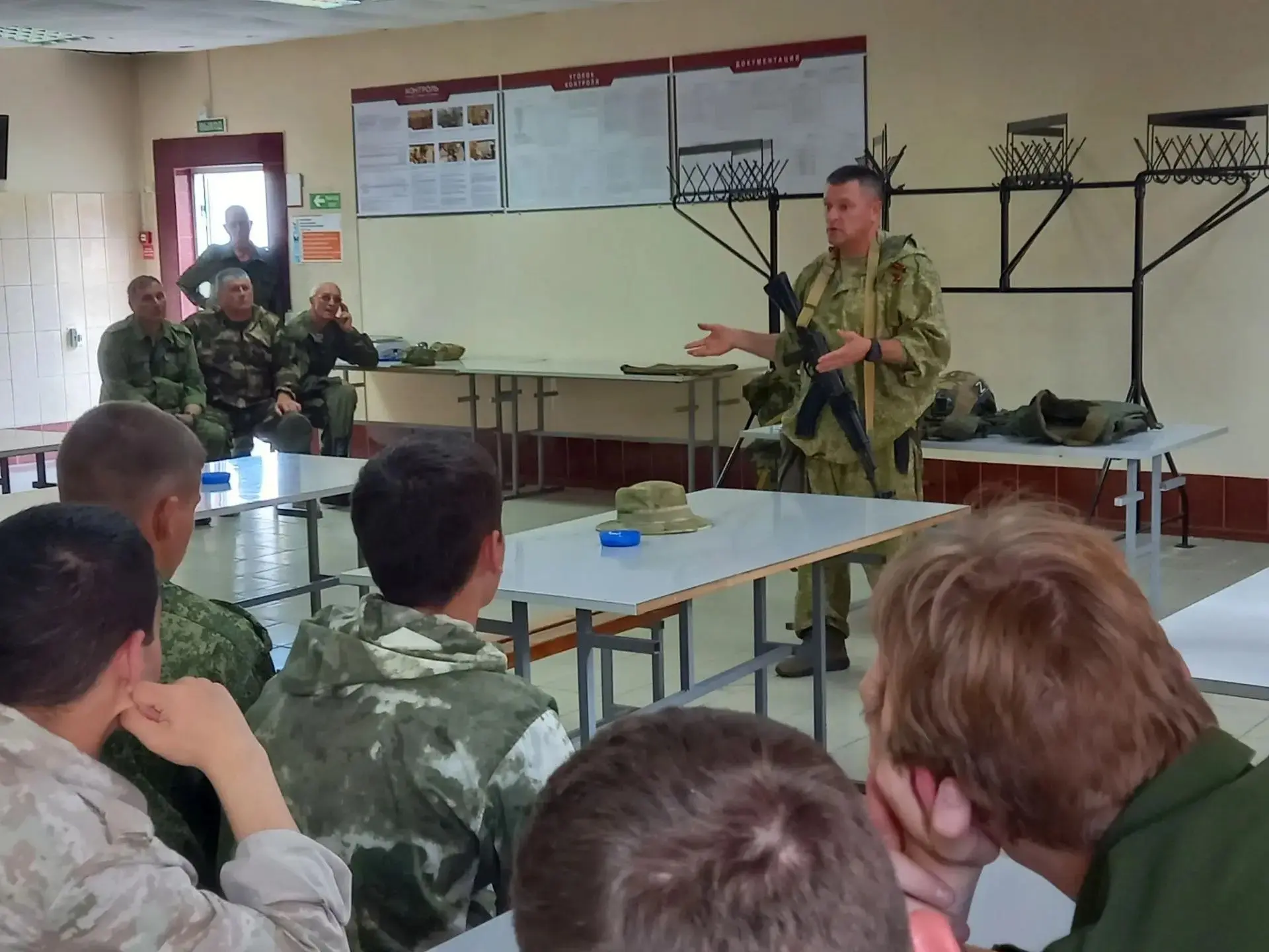 💥 Дроны, тактика и опыт героев: насыщенный день военно-полевых сборов в станице Ахметовской

Один и