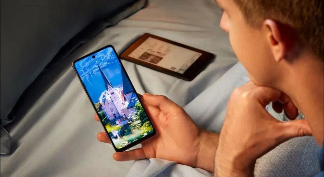 📱 Смартфоны «съедают» десятилетия: как экранное время сокращает нашу реальную жизнь