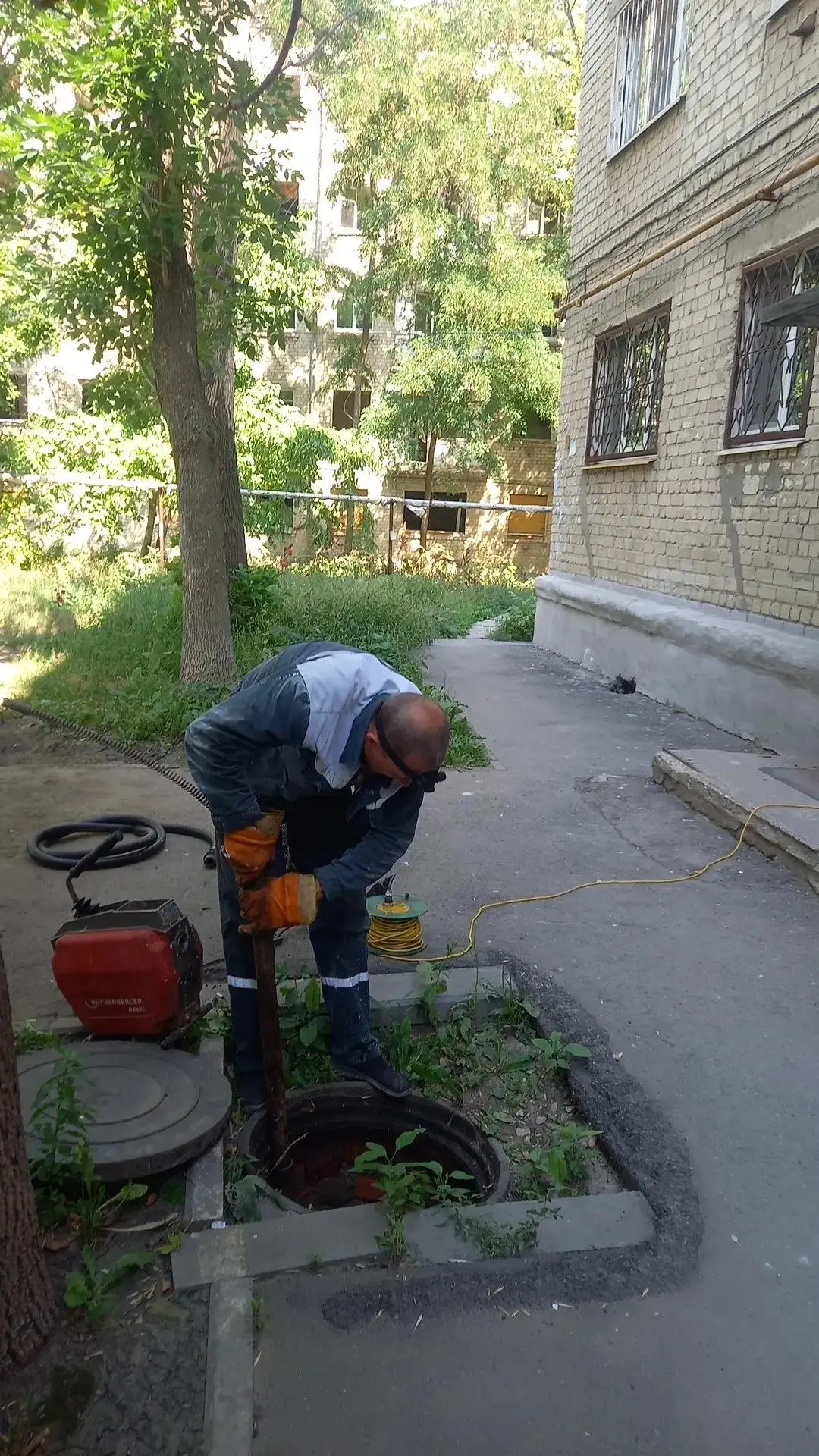 Уважаемые жители! 19.08.2026 была произведена механизированная прочистка канализации 1 ...