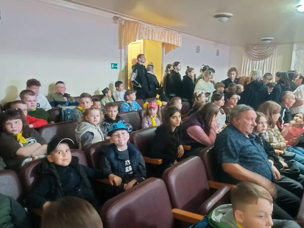 1 июня — День защиты детей

Детство не измеряется возрастом. Оно измеряется количеством объятий, доб