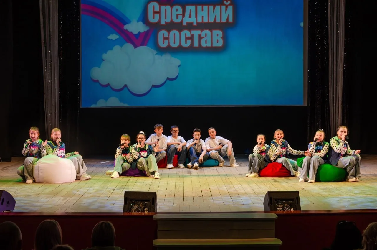 🎉 Отчётный концерт студии эстрадного пения «Парадиз» ЦКР «Строитель»  👏Артисты выходили на сцену оди