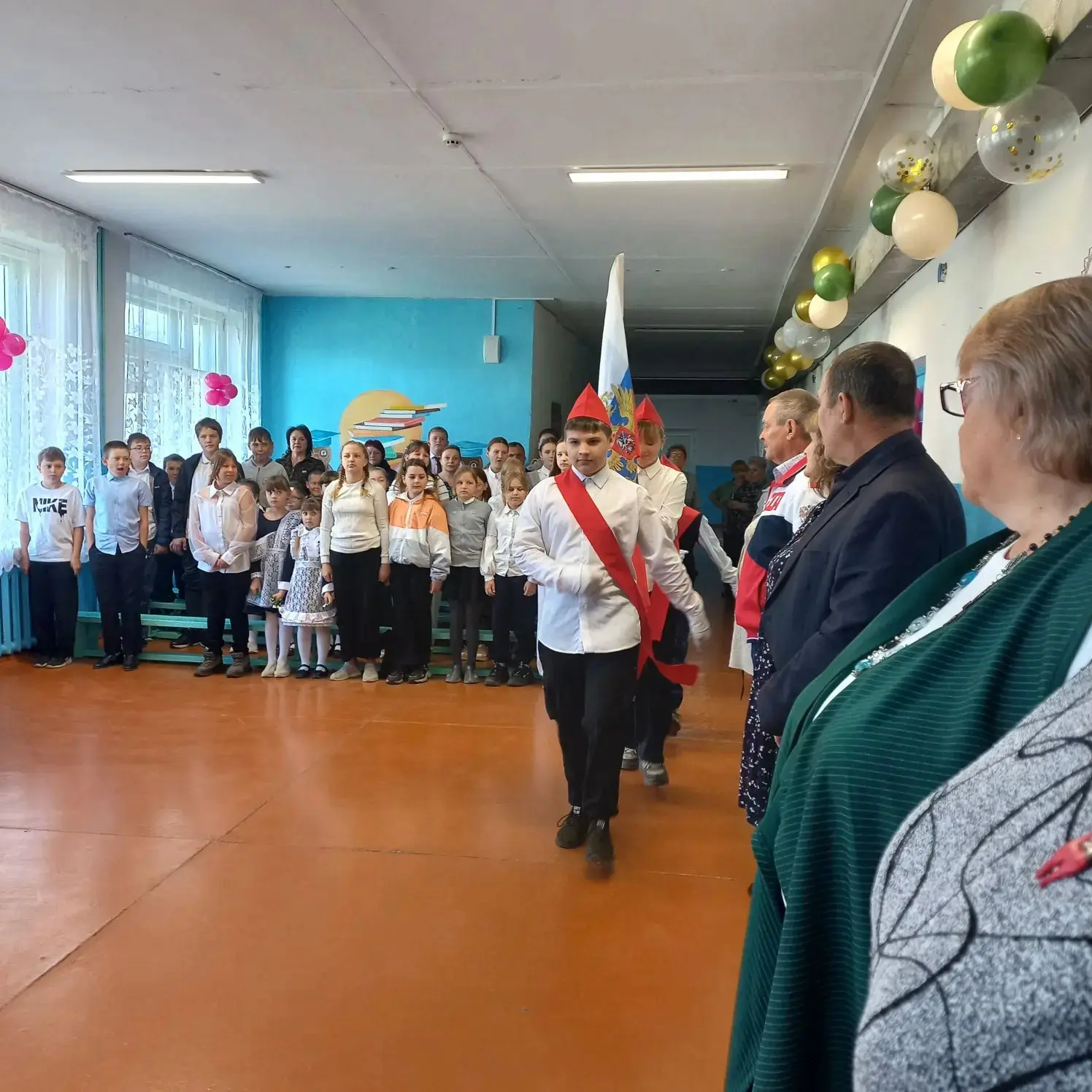 26 мая в МБОУ «Акуловская СОШ» прозвенел «Последний звонок». Этот традиционный праздник...