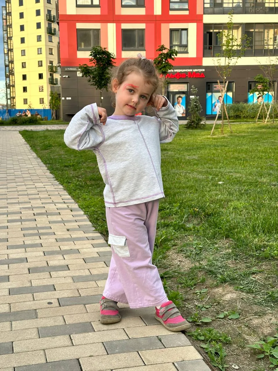 Интересные игры для развития воображения у детей 4-5 лет, сохраняйте ✅ 

✔️ «Волшебная коробка»
Поло