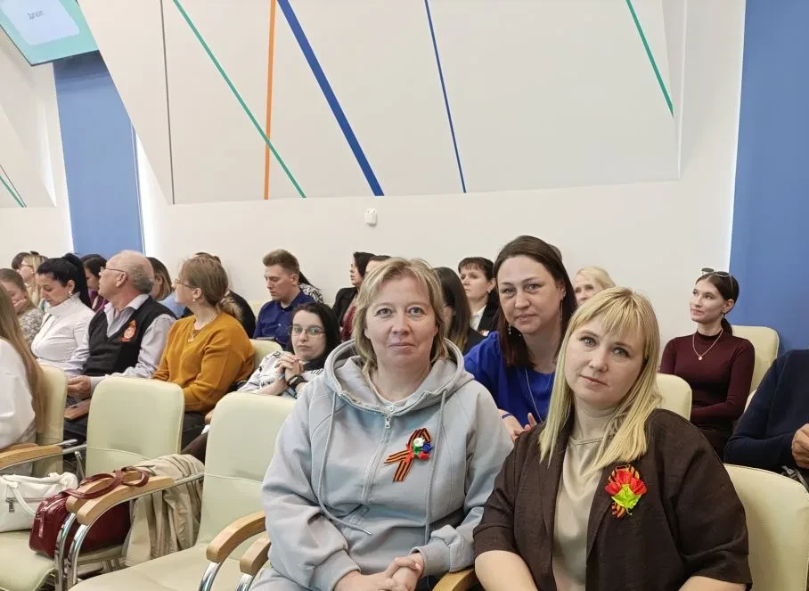 ⚡28 апреля педагоги Красноармейского района  приняли участие в очном семинаре  "Старт в искусственны