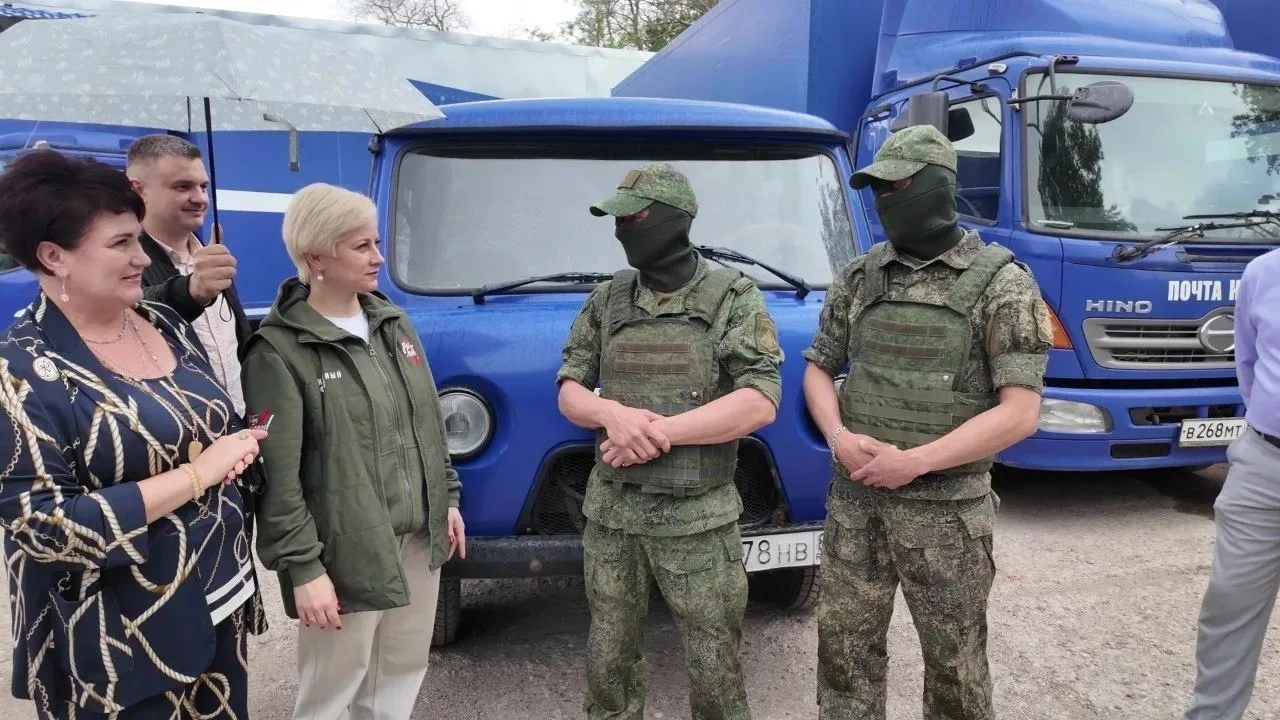🇷🇺 Крым продолжает поддерживать фронт  Жители Крыма, волонтёры, священнослужители, школьники и предс