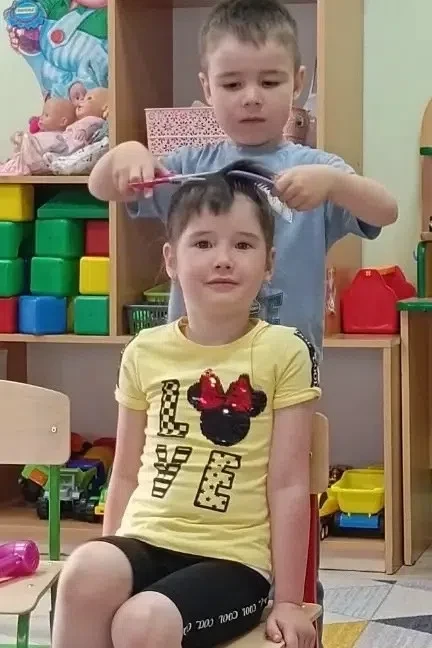 🌦️ Дождь за окном? Не беда! Сегодня у нас в средней группе "Сказка" преподаватель (Мух...