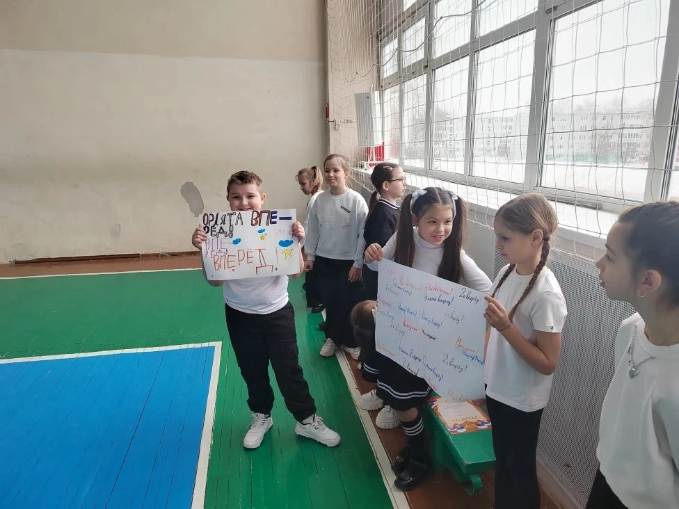 В пятницу в школьном спортивном зале царила особая атмосфера - здесь прошли захватывающие соревнован