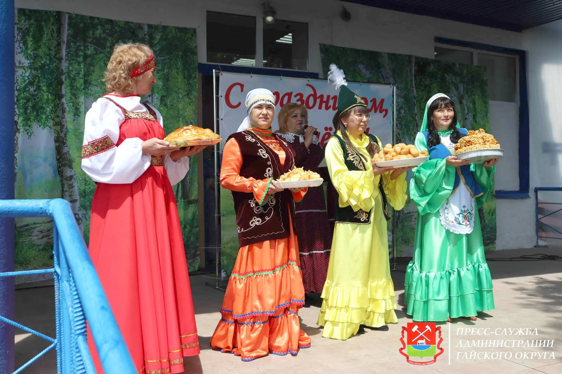 💐💐 С юбилеем, село Вишневое!

В селе Вишнёвое состоялось празднование значимой даты — 150‑летия со