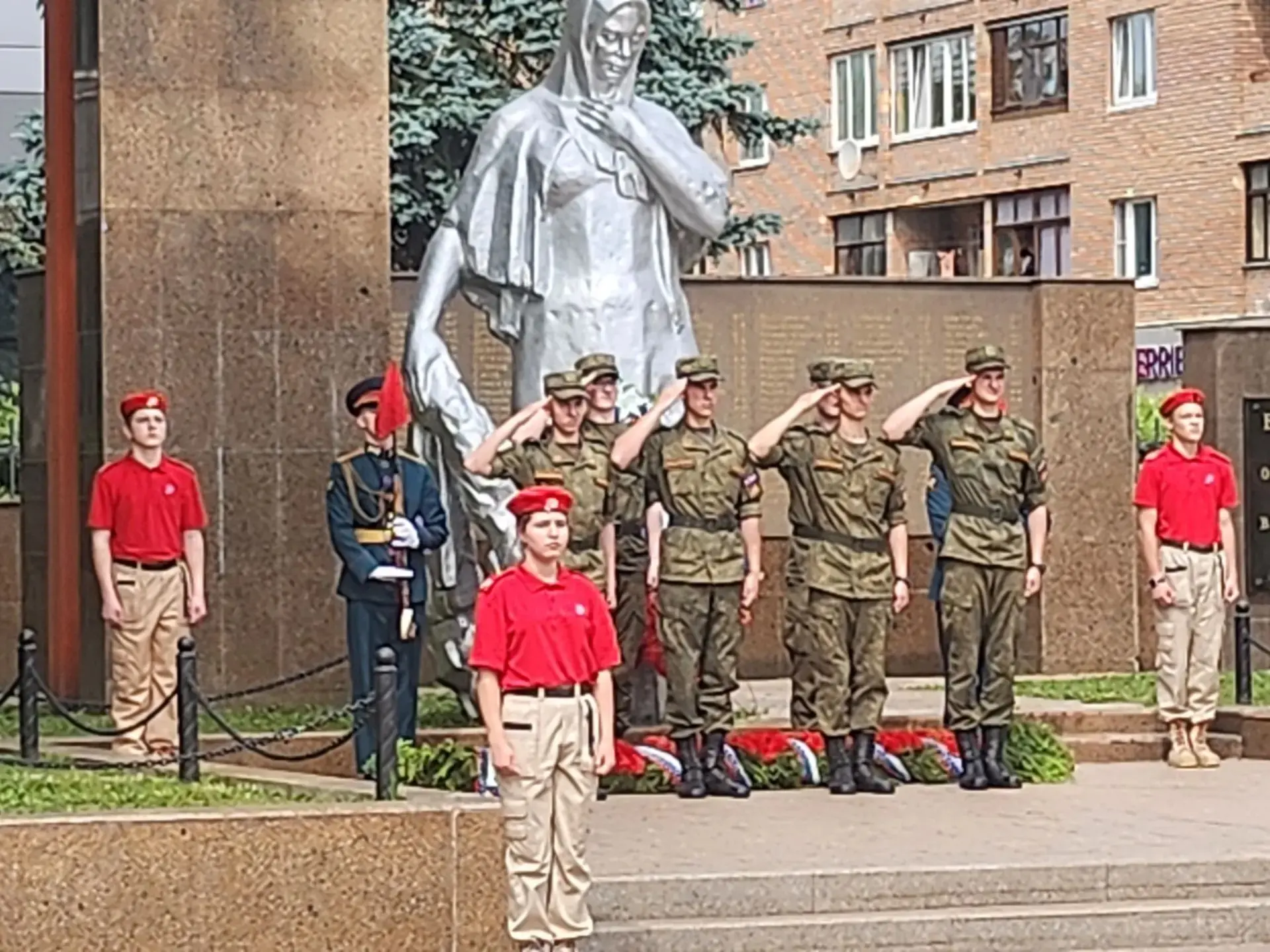 22 июня — День памяти и скорби.     
                                                               