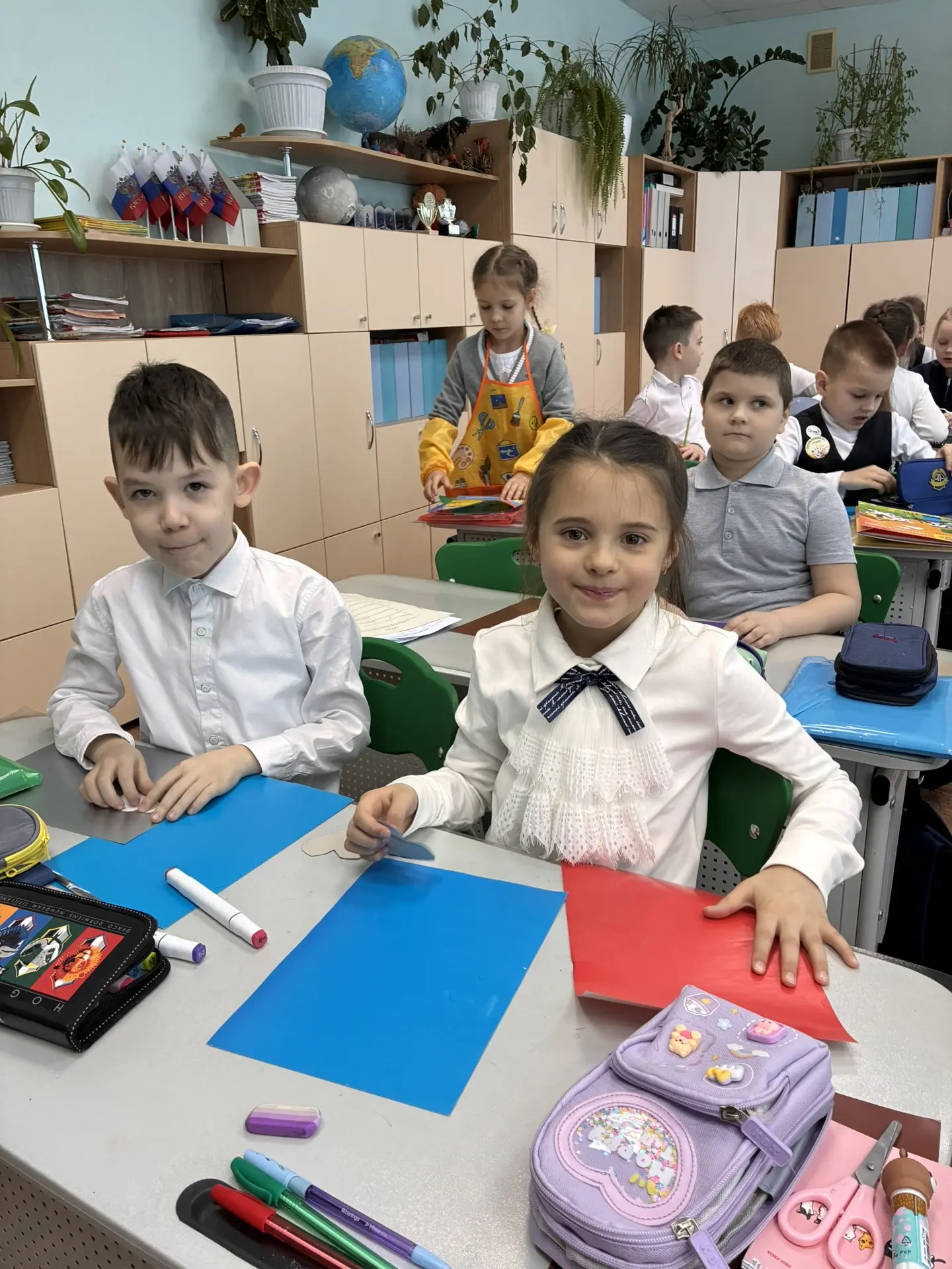 🌸 В преддверии самого нежного праздника в нашей школе произошло маленькое чудо! 🌸  По инициативе сов