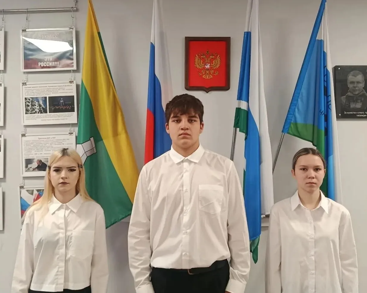 🇷🇺 28 сентября 2026 года право вынести государственный флаг Российской Федерации было...