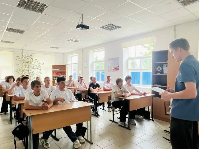 В филиале ГБПОУ «КТТиЖТ» село Ванновское прошел урок безопасности, посвященный действия...