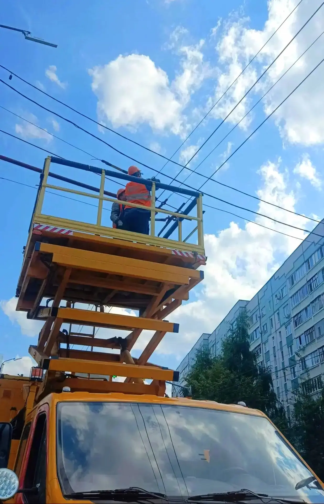 🚋🚎 Службой энергохозяйства наземного транспорта за последние две недели была переведена нагрузка н
