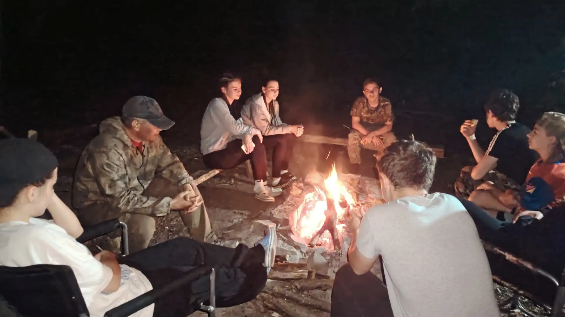 Наши ребята покоряют скалы! 💪🏞️  Воспитанники нашего «Октябрьского резерва» (руководитель Андрей Кер