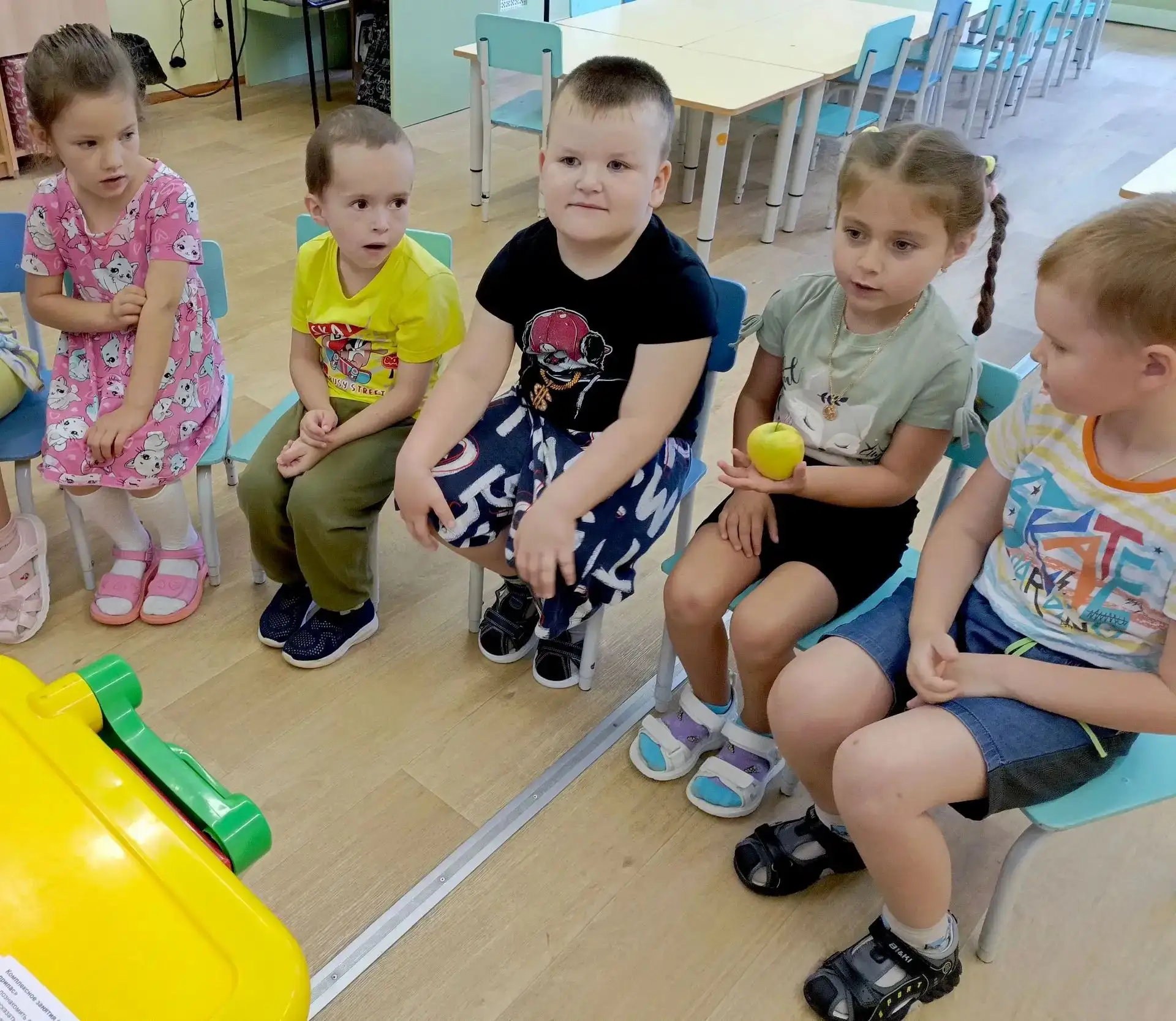🍏🎉 Сегодня в нашем детском саду третий день, посвященный теме "Во саду ли в огороде",...