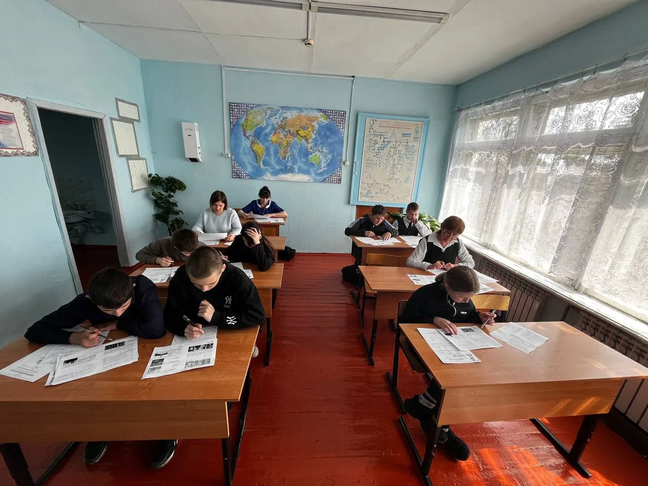 📢 Уважаемые ученики, родители и сотрудники нашей школы!

С радостью сообщаем, что наша школа стала 