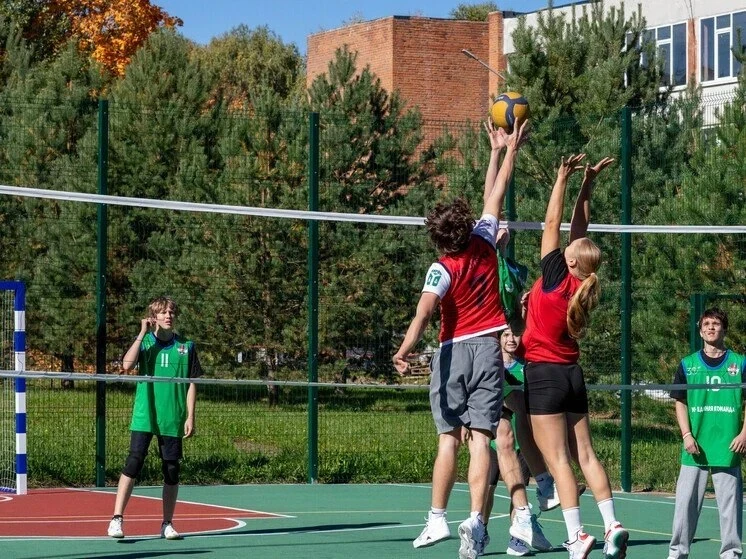 В Десногорске открыли новую спортплощадку