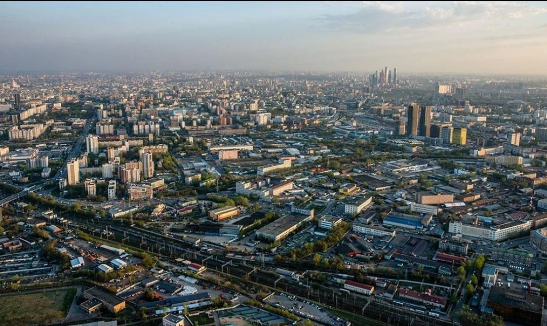 🌆 Городские огни Бутырского района

Бутырский — район, где особенно чувствуется ритм большого город